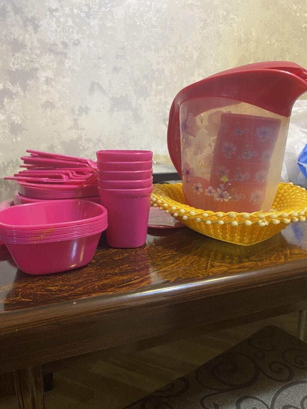Plastik süfrə/düşərgə dəsti – çəhrayı rəngdə Piknik seti Dəst — Fərdi qablar, Sumqayıt (2)
