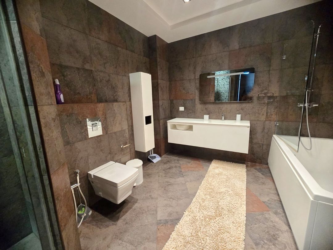 İcarəyə verilir 4 otaqlı yeni tikili 300 m² — Mənzil, Bakı (9)