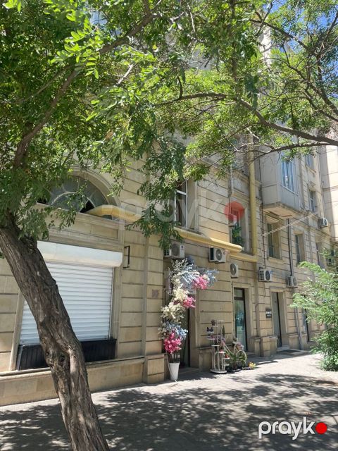 Satılır 1 otaqlı köhnə tikili 25 m²