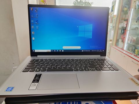 Lenovo noutbuk - Ekran: 15.6" (incə çərçivəli), Full HD mat panel — Gəncə