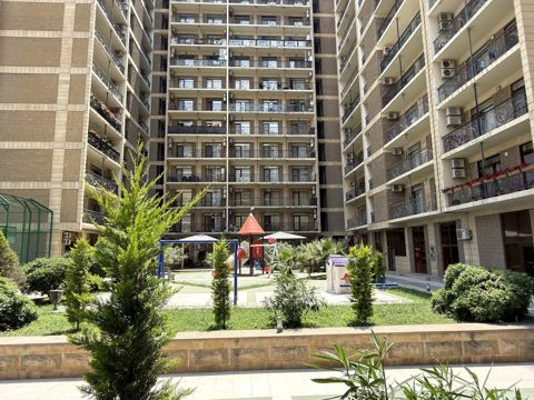 Satılır 5 otaqlı yeni tikili 350 m² — Bakı