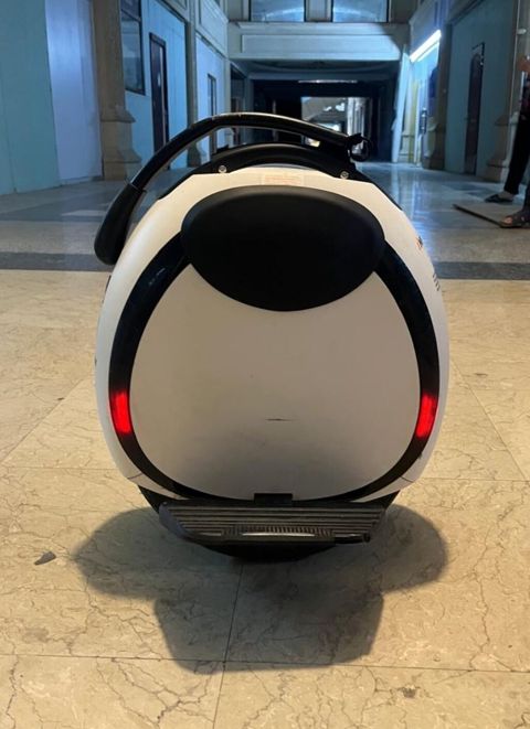 Inmotıon V3 elektrikli monojil (self-balancing unicycle) — Bakı