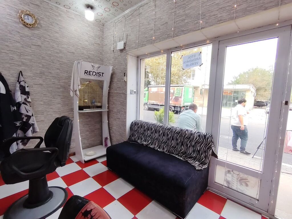 Kişi bərbərxanası – tam təchizatlı salon - E&S Bərbər studiyası — Hazır biznes, Bakı (5)