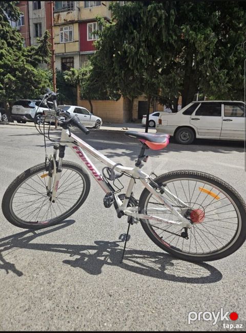 Favorit velosiped – 26 ölçü (təkər 26”). Qiymət: 250 AZN — Bakı