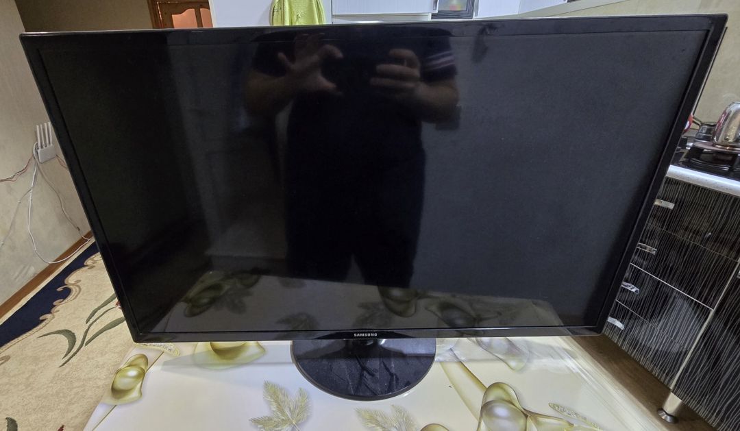 Televizor Samsung UE32F4000AW LED TV — TV və Video, Bakı