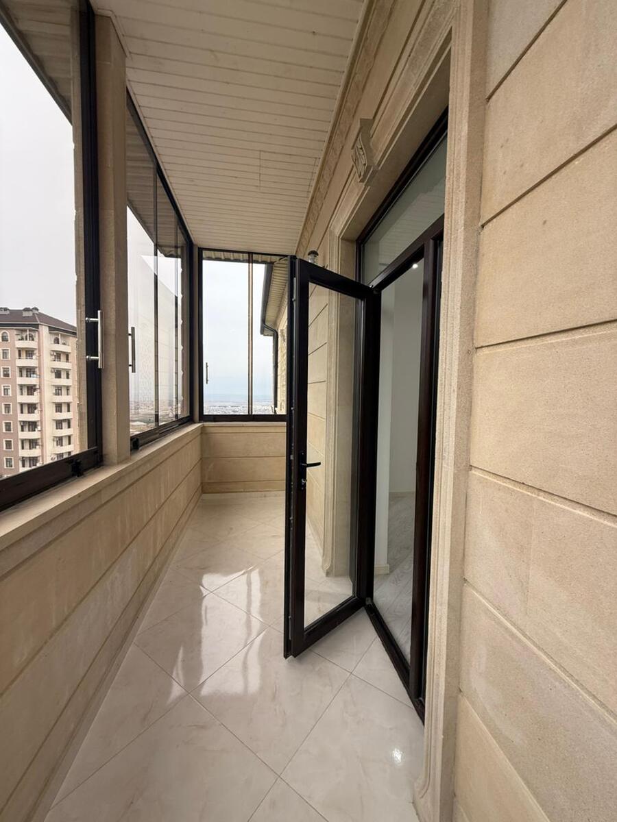 Satılır 6 otaqlı həyət evi/bağ evi 330 m² — Ev, villa, Bakı (11)
