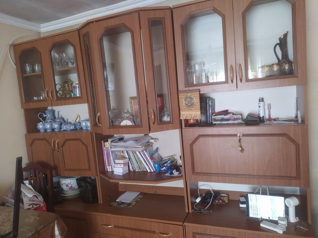Mebeli dəst – vitrinli divar qarnituru - Material: ağac teksturalı — Qonaq otağı üçün, Sumqayıt