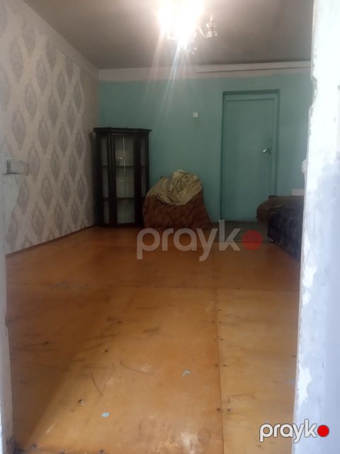İcarəyə verilir 2 otaqlı köhnə tikili 45 m²