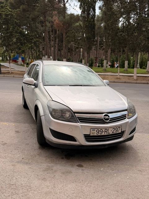 Opel Astra, 1.7 L, 2010 il, 340 000 km — Xırdalan