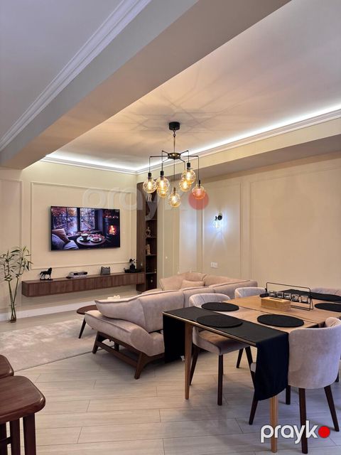 Satılır 4 otaqlı yeni tikili 175 m²