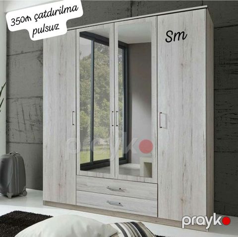 Ağ-açıq ağac teksturalı 4 qapılı paltar şkafı. Orta hissədə 2 ədəd — Digah