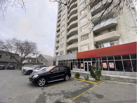 Satılır obyekt 1261 m² — Bakı