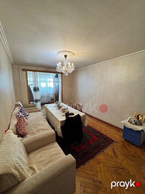 Satılır 2 otaqlı köhnə tikili 55 m²