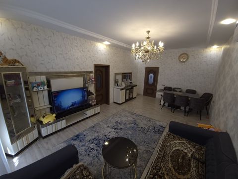 Satılır 3 otaqlı həyət evi/bağ evi 110 m² — Bakı