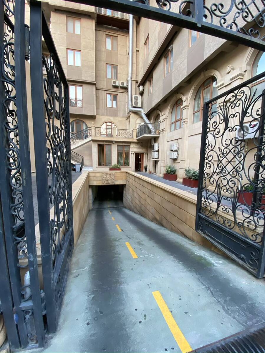 Satılır 4 otaqlı yeni tikili 204 m² — Mənzil, Bakı (2)