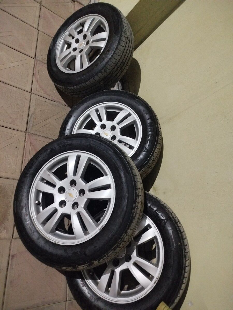 Chevrolet təkərləri 195/65 R15 — Ehtiyat hissələri və aksesuarlar, Bakı