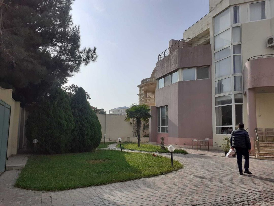 Satılır 10 otaqlı həyət evi/bağ evi 960 m² — Ev, villa, Bakı (3)