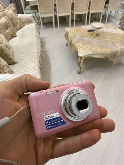 Samsung rəqəmsal fotoaparat – çəhrayı rəng. Xüsusiyyətlər: - 16.2 MP — Sumqayıt