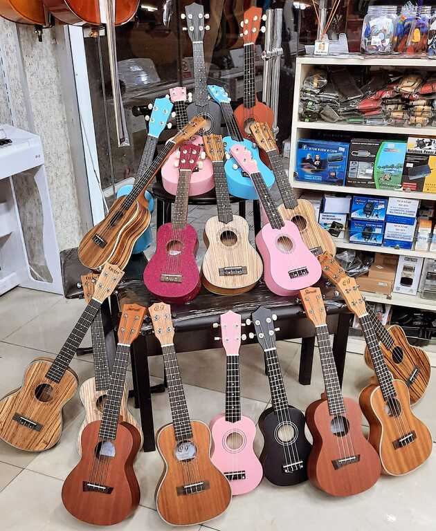 Gitara ukulelelər — Musiqiə alətləri, Bakı (9)