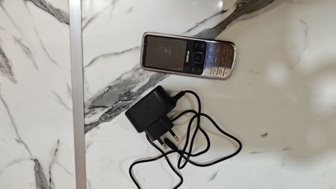 Nokia 6700 Silver Metallic — Bakı