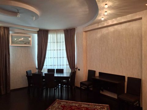 Satılır 4 otaqlı yeni tikili 160 m² — Bakı
