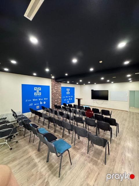 Satılır 20 otaqlı ofis 1000 m²