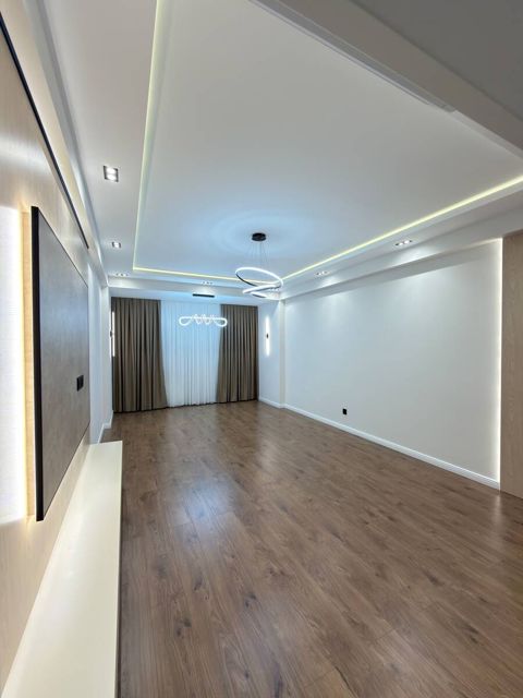 Satılır 3 otaqlı yeni tikili 136 m² — Bakı