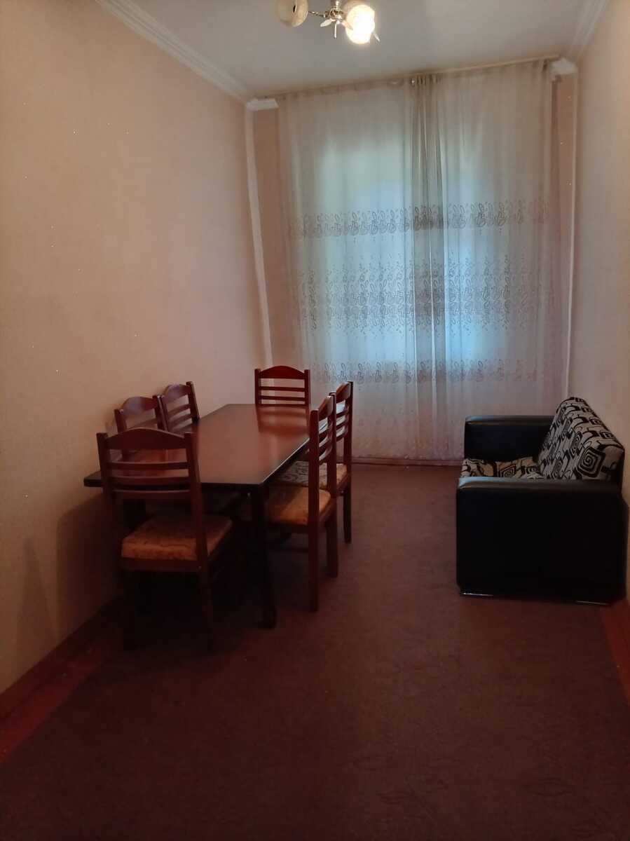 İcarəyə verilir 3 otaqlı köhnə tikili 90 m² — Mənzil, Gəncə (2)