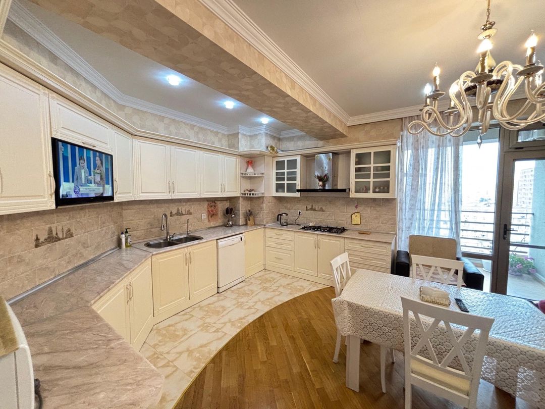 Satılır 3 otaqlı yeni tikili 150 m² — Mənzil, Bakı (12)