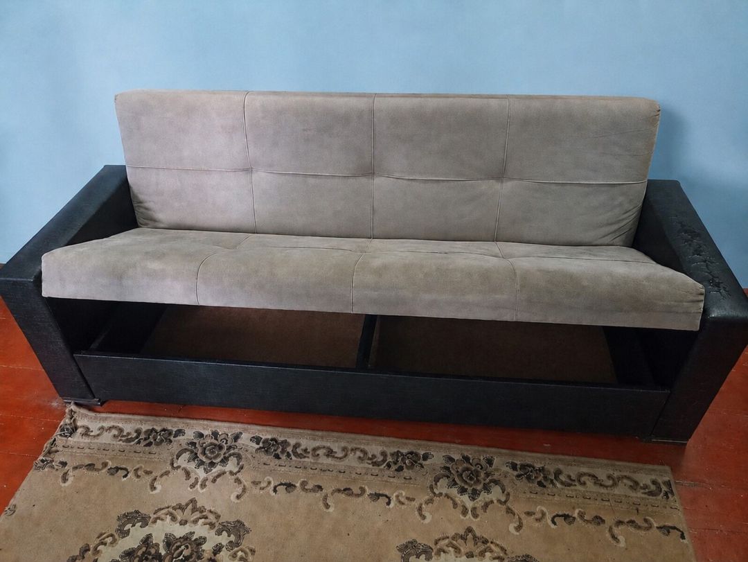 Divan — Matraslar, Bakı (3)