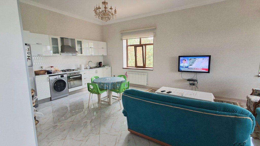 Satılır 4 otaqlı həyət evi/bağ evi 200 m² — Ev, villa, Quba (9)