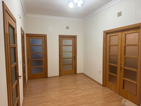 Satılır 3 otaqlı yeni tikili 135 m² — Bakı
