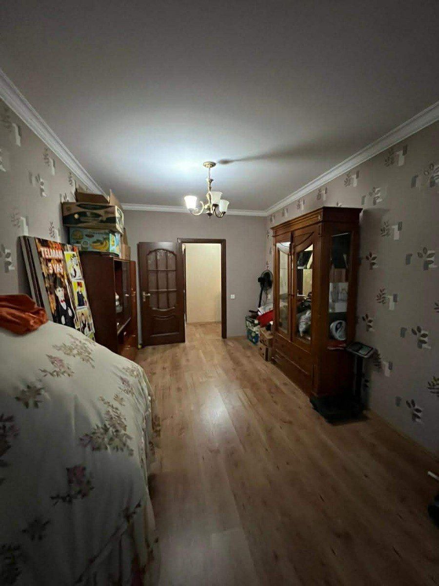 Satılır 4 otaqlı köhnə tikili 105 m² — Mənzil, Bakı (10)