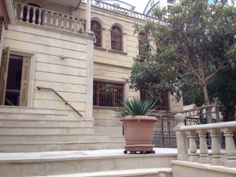 Villa, Çapayev küç — Bakı