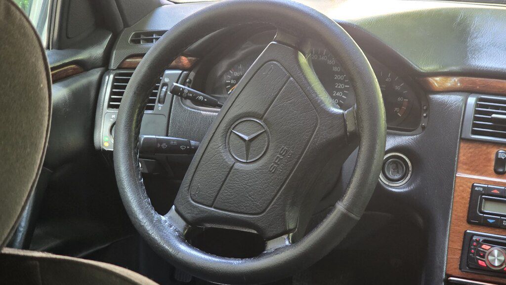 Mercedes E 240, 2.4 L, 1997 il, 435 000 km — Avtomobillər, Şəki (11)