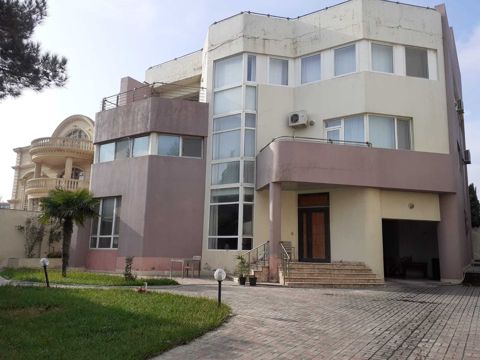 Satılır 10 otaqlı həyət evi/bağ evi 960 m² — Bakı