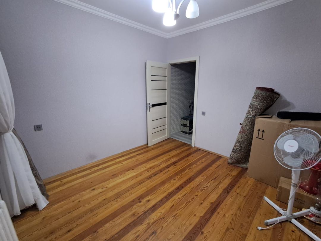 Satılır 4 otaqlı köhnə tikili 80 m² — Mənzil, Bakı (9)