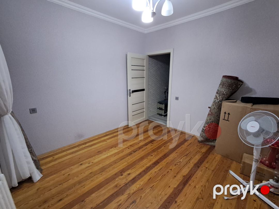 Satılır 4 otaqlı köhnə tikili 80 m² — Mənzil, Bakı (9)