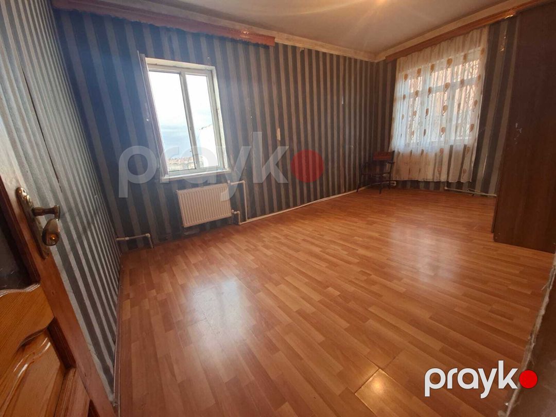 Satılır 1 otaqlı köhnə tikili 35 m² — Mənzil, Bakı (2)