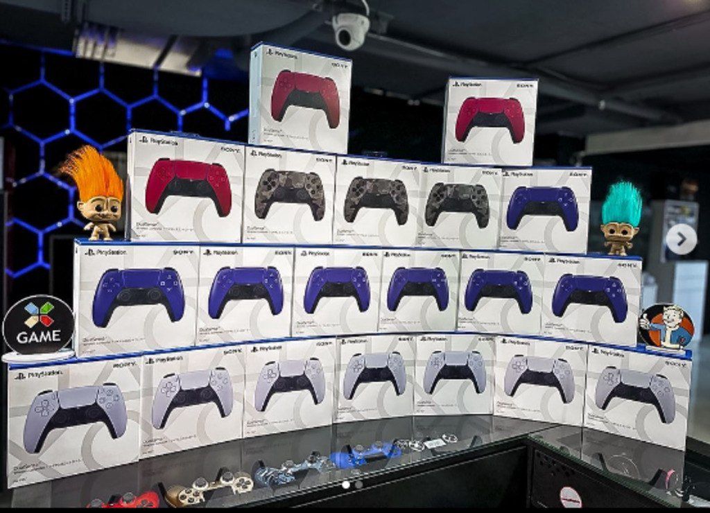 PlayStation 5 pultları — Oyunlar, konsollər və proqramlar, Bakı