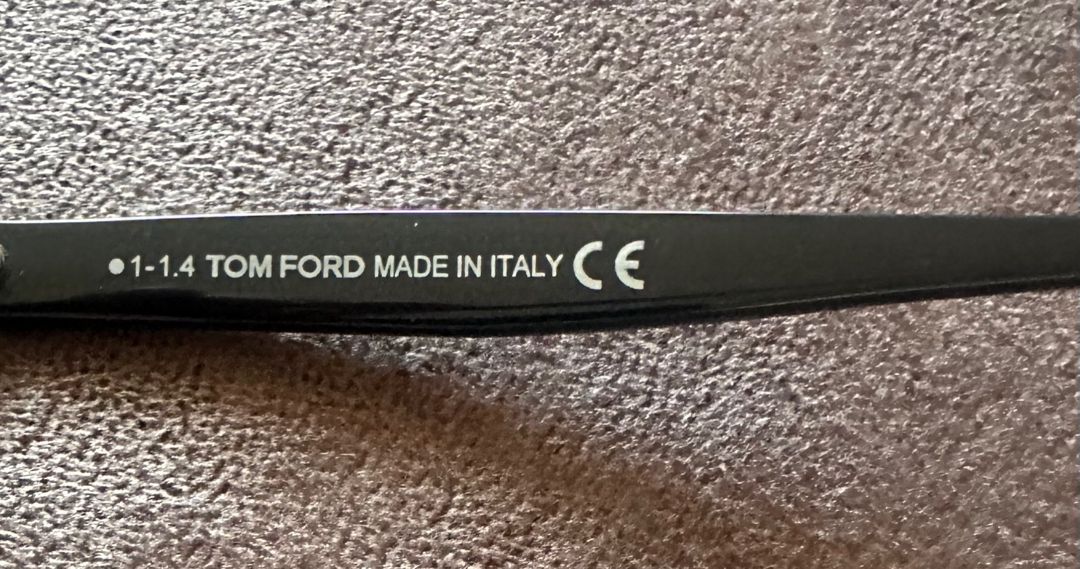 Eynək Tom Ford — Şəxsi əşyalar, Bakı (8)