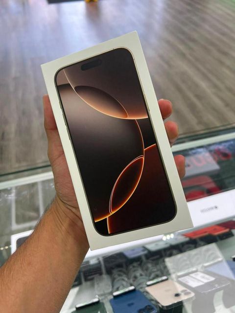 Apple iPhone 16 Pro Desert Titanium 256GB/8GB — Bakı