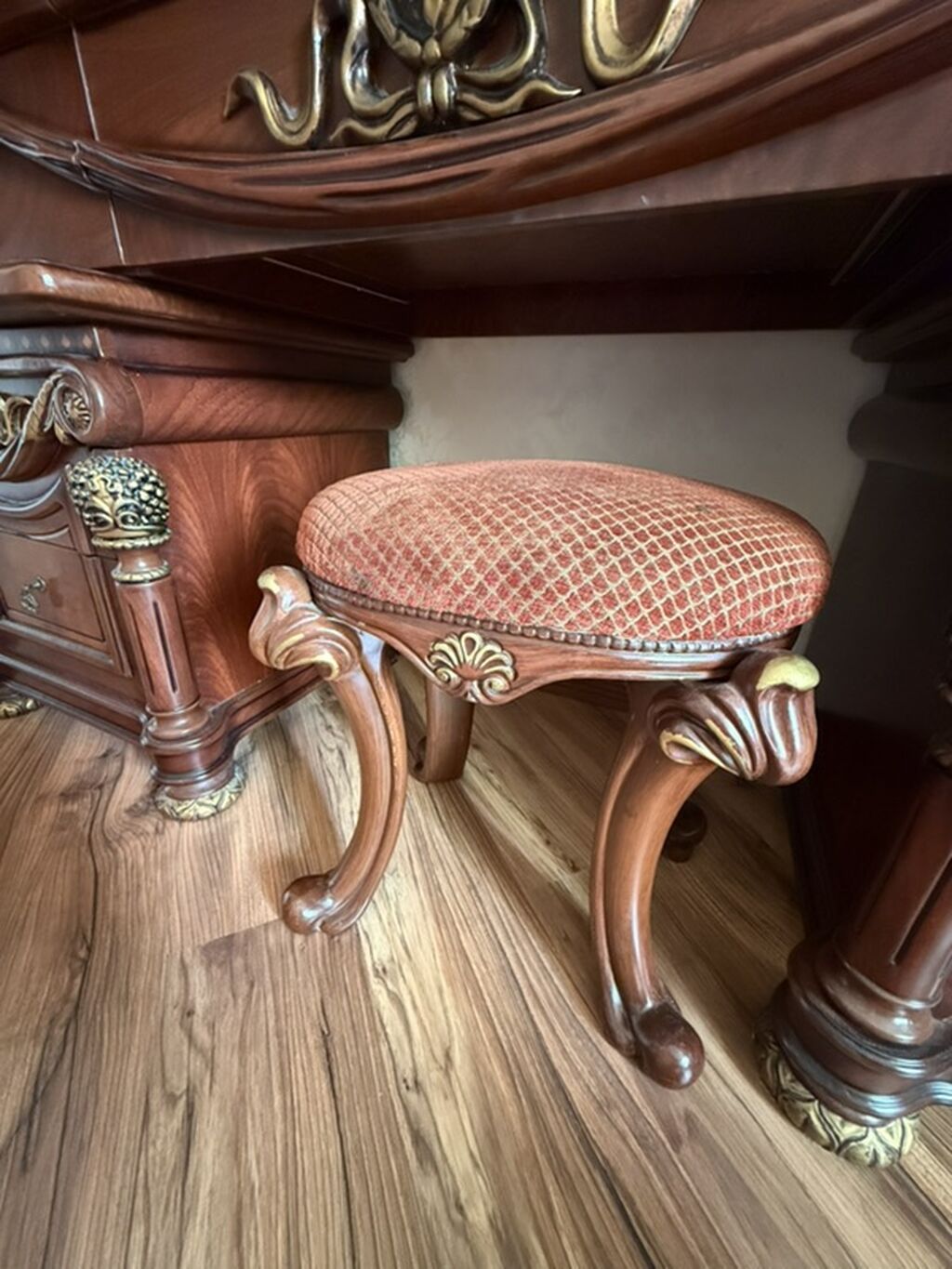 Klassik üslubda dəbdəbəli yataq dəsti - Material: tünd qoz rəngli — Mebel, Digah (4)