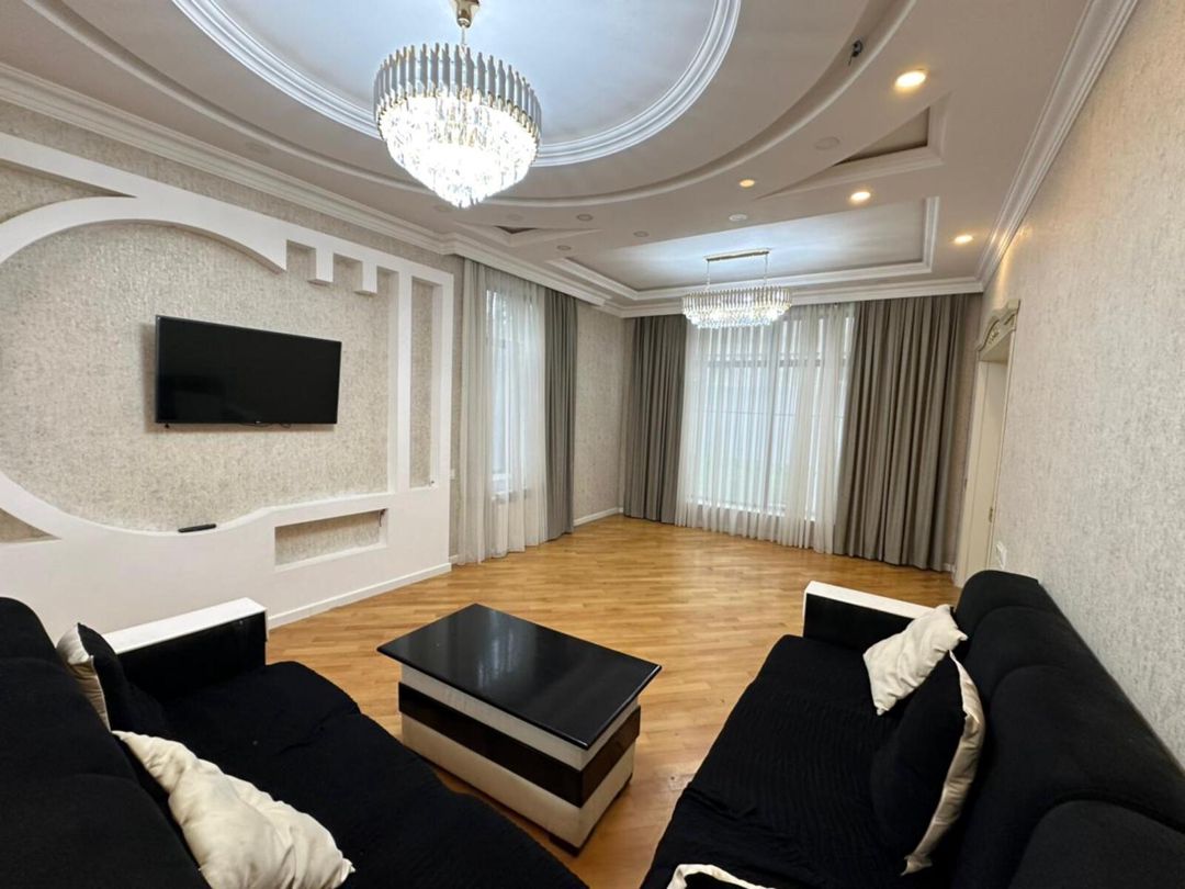 Satılır 6 otaqlı həyət evi/bağ evi 435 m² — Ev, villa, Bakı (5)