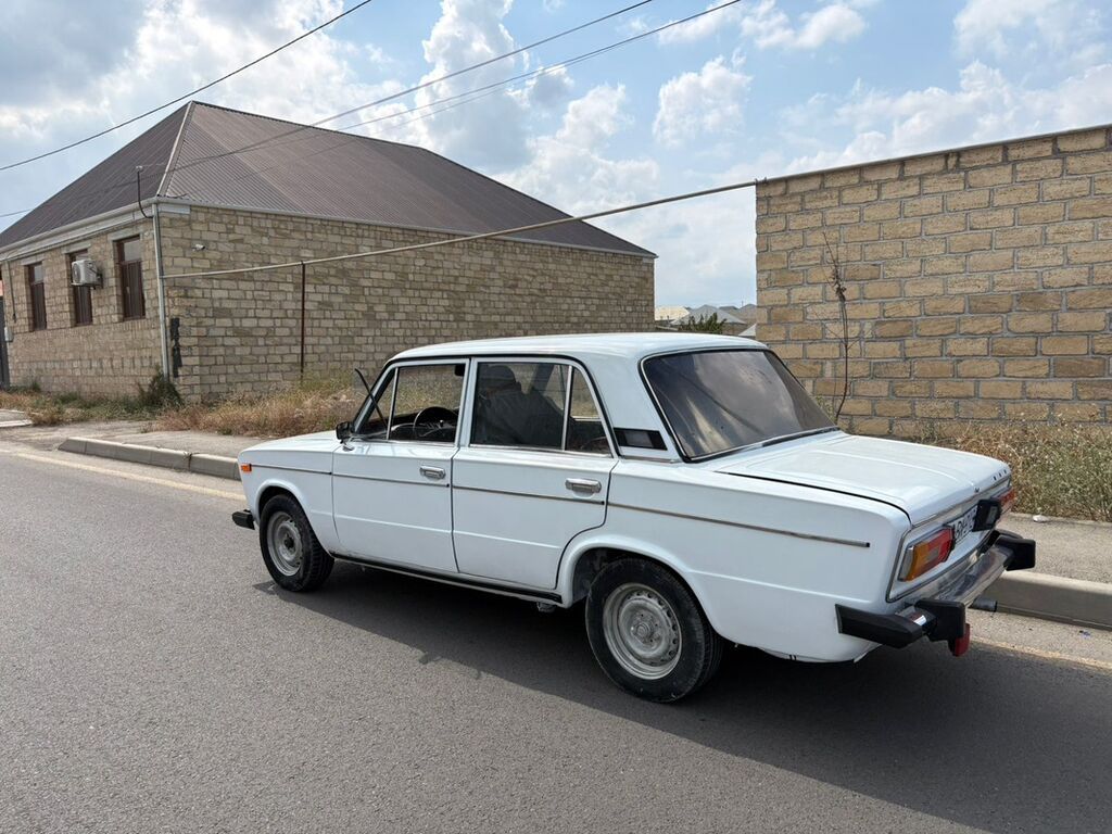 VAZ 2106 sedan – klassik ağ rəngli, 4 qapılı kuzov. Xüsusiyyətlər — Avtomobillər, Gəncə (2)