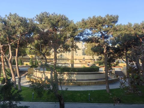 İcarəyə verilir 2 otaqlı köhnə tikili 60 m² — Bakı