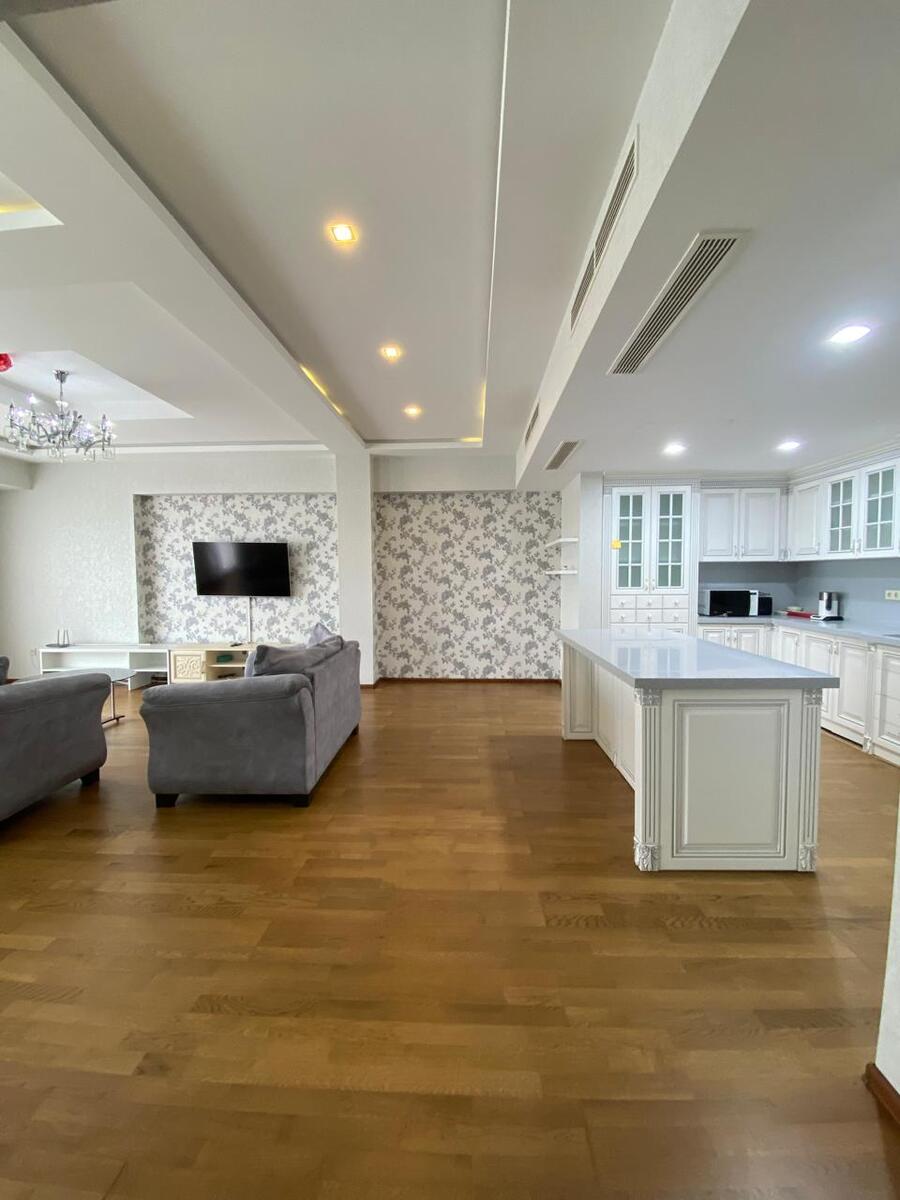 İcarəyə verilir 3 otaqlı yeni tikili 176 m² — Mənzil, Bakı (9)