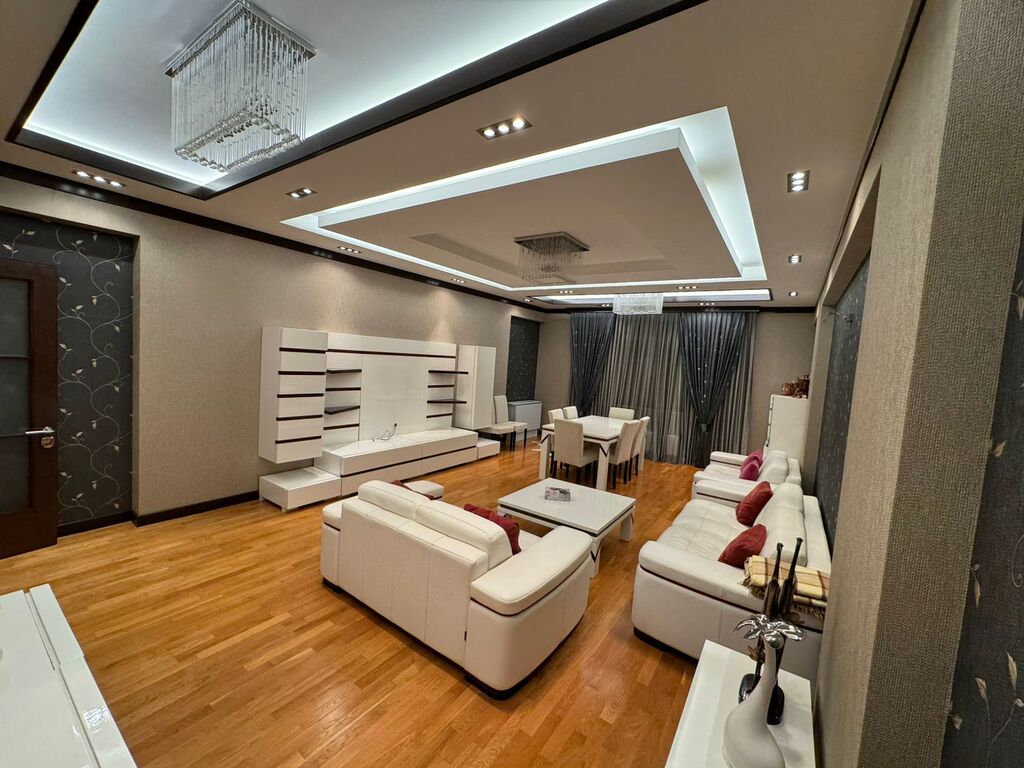 Satılır 4 otaqlı yeni tikili 212 m² — Mənzil, Bakı