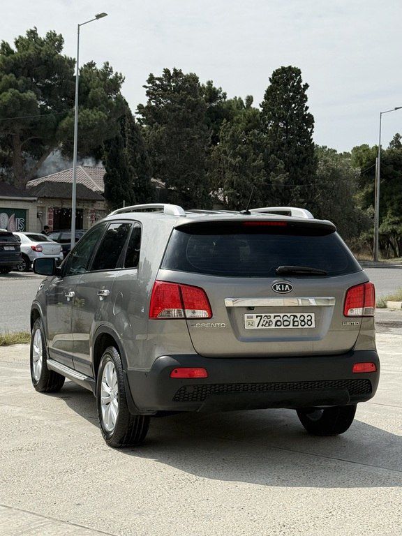 Kia Sorento, 2.0 L, 2010 il, 257 000 km — Avtomobillər, Bakı (9)
