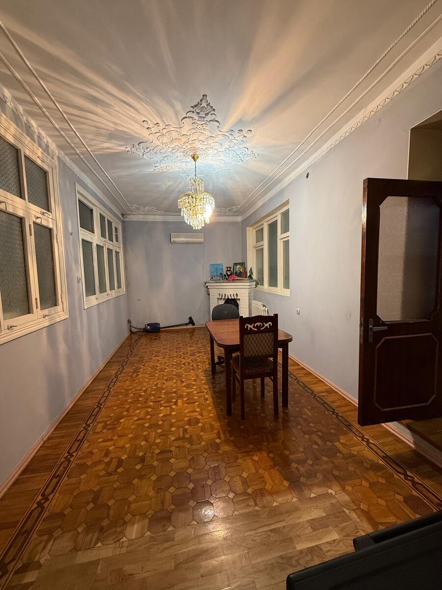 Satılır 4 otaqlı köhnə tikili 110 m² — Mənzil, Bakı (4)